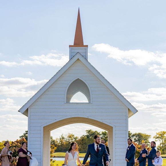 Meet your Posher, Brooke - Picture 2 of 7